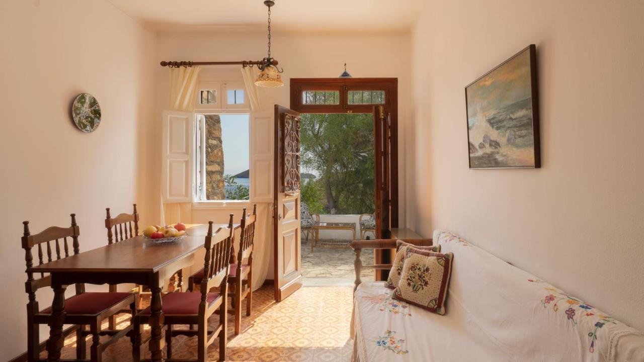 Ivi Beach Front Villa, Leros Vromolithos Dış mekan fotoğraf